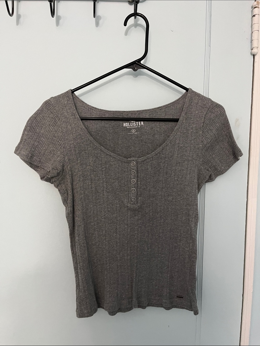 Hollister Gray Ribbed Short Sleeve Top